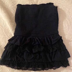 LACE RUFFLE TUBE TOP🤍